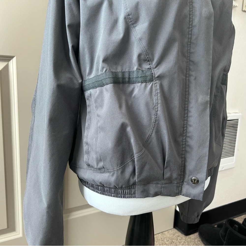 Lululemon Jacket - Picture 12 of 14